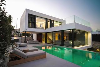Chalet à Paraiso - Barronal. Villa moderna primera linea campo de golf en new golden mille