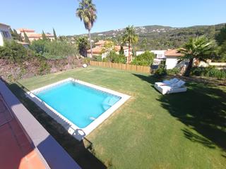 Xalet  Calle fatiga. Excelente villa independiente en sotogrande.