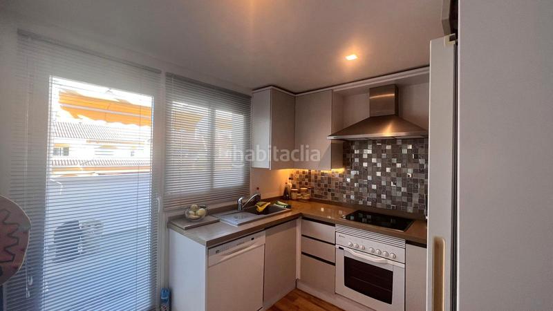 Foto 5e3a753f-151a-45e5-affe-d4eea9ff9f63. Attique avec piscine dans La Dama de Noche - La Alzambra Marbella