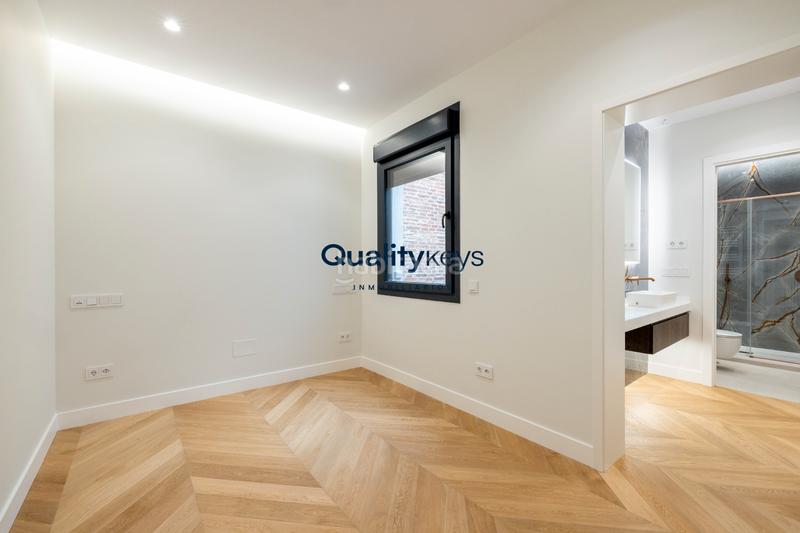 Foto 17e36576-526d-439f-be15-8ad914a2a55b. Ático  a estrenar con calidades de lujo en Recoletos en Madrid