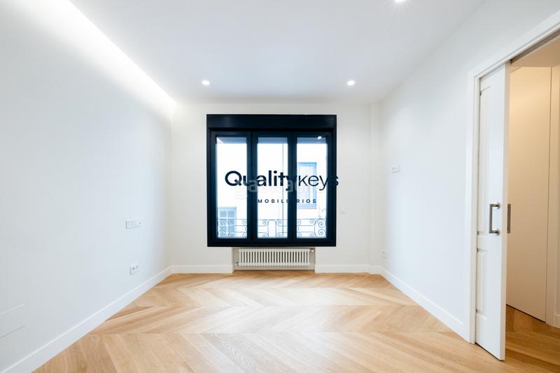 Foto 353ae33e-b949-4e18-bdb2-b5eb7d364050. Ático  a estrenar con calidades de lujo en Recoletos en Madrid