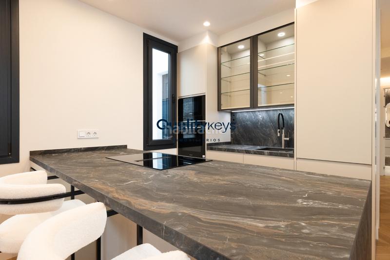 Foto a489d409-dcb1-4edc-b288-b64d8fb68322. Ático  a estrenar con calidades de lujo en Recoletos en Madrid