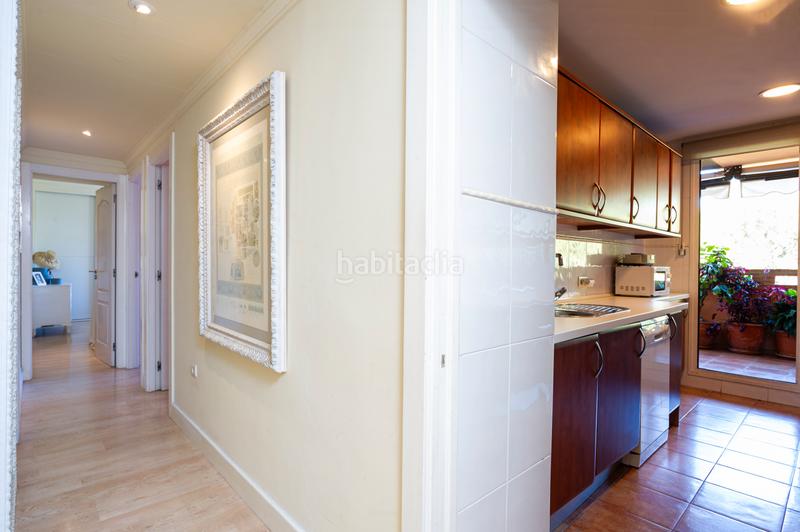 Foto 01d5b506-1b47-4399-914c-780b012a28ef. Appartement mit parking pool in La Carolina - Guadalpín Marbella