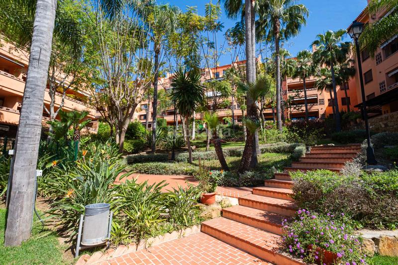 Foto 0f8af46a-b31b-4fca-91c0-9e706bf4aeac. Appartement mit parking pool in La Carolina - Guadalpín Marbella