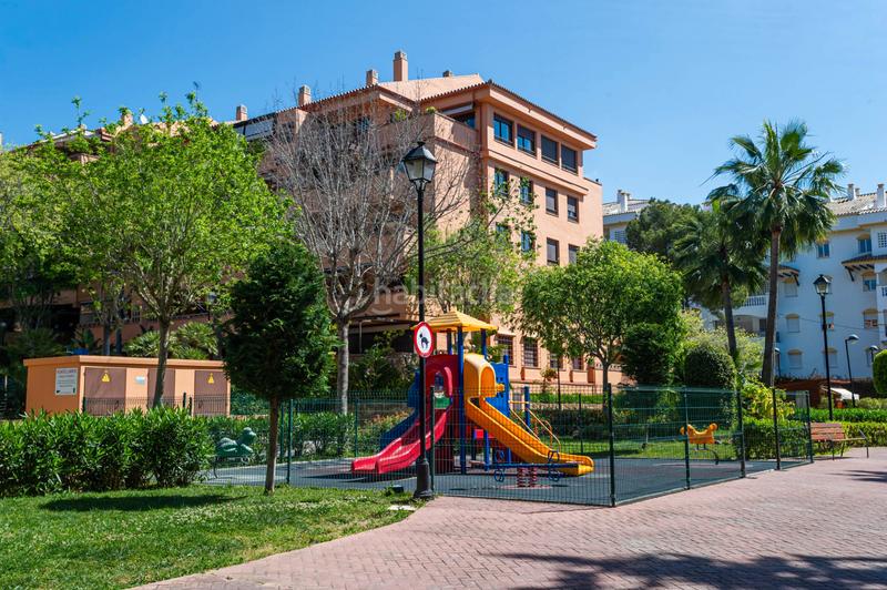 Foto bcd77bc0-0e55-4100-87f2-adcee44d4017. Appartement mit parking pool in La Carolina - Guadalpín Marbella