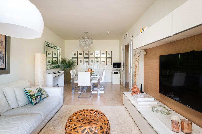 Foto db53c317-3e0c-4222-b27b-959f09431930. Appartement mit parking pool in La Carolina - Guadalpín Marbella