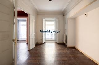 Pis en Calle mayor 88. Joya nica junto a la catedral de la almudena