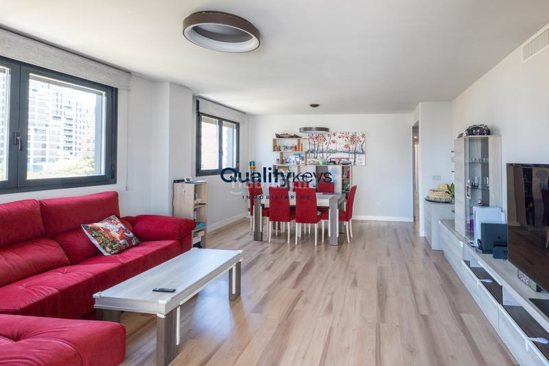 Foto 92cbb78d-9ed9-4438-8c8a-a9b2047a7fab. Piso en calle de juan antonio samaranch 1 exclusividad en valdebebas grandes espacios en Madrid