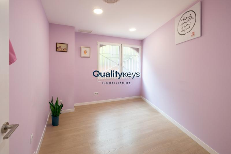 Foto 0e8389e7-4825-4acd-8be8-cd1ce58e9fcf. Locale commerciale in avenida séptima 48 in Rejas Madrid