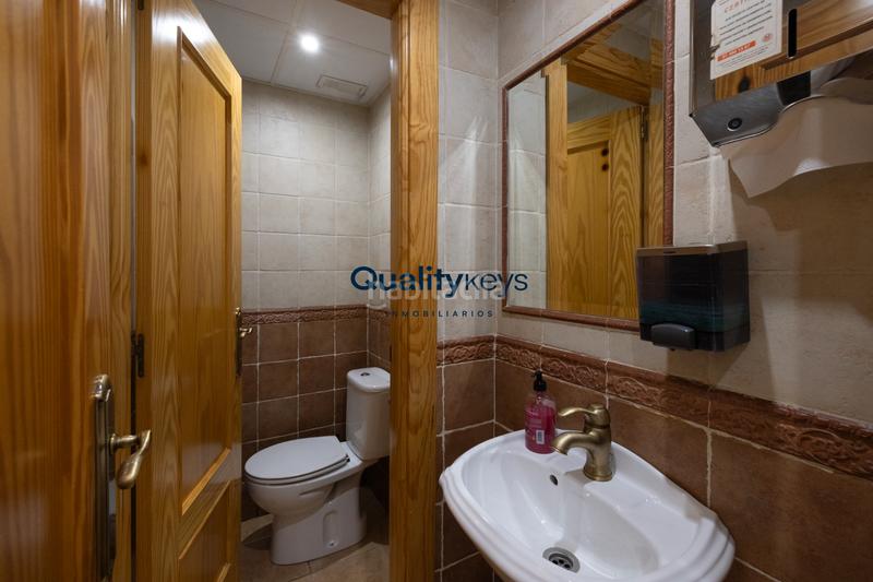 Foto 5c3ba216-f976-4148-aa23-50c141898b3c. Locale commerciale in avenida séptima 48 in Rejas Madrid