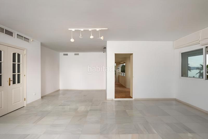 Foto a4cb3ba7-2743-433d-b908-1a7a10ad2cb7. Appartement avec parking piscine dans Paseo Marítimo Oeste - Pacífico Málaga