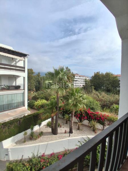 Foto 19be761c-d31b-42a4-8ee5-784064a2852f. Lloguer apartament amb aparcament piscina a Puerto Banús Marbella