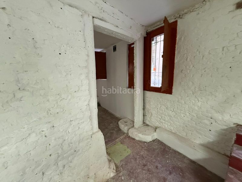 Foto 934edb68-bccf-4db1-9900-6ff50ac4c66b. Local comercial a Cortes-Huertas Madrid