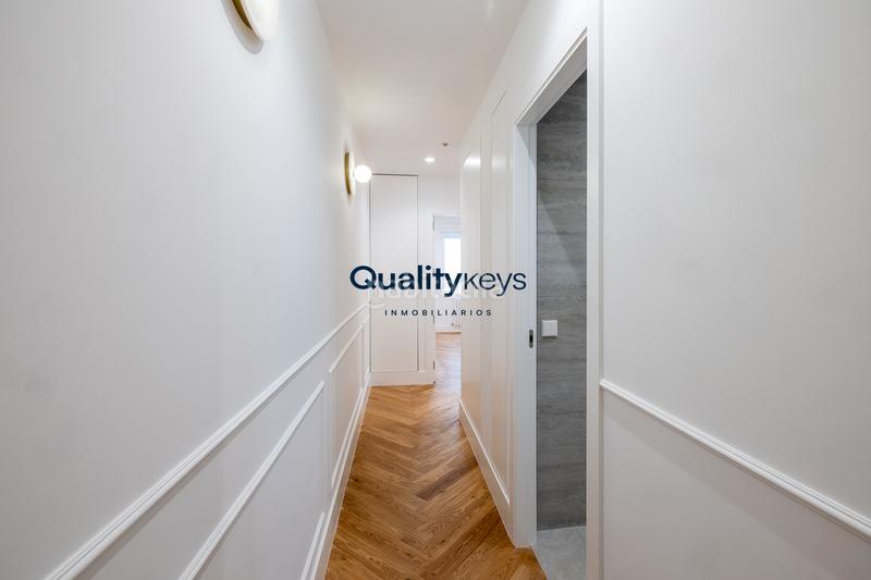 Foto 3f540af4-5fde-4157-99e5-968eaf010380. Piso exclusiva vivienda de lujo con dos balcones a la calle en Madrid