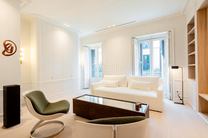 Foto a2d84bd7-d984-4a4f-940f-7a4019a98a9a. Piso exclusiva vivienda a estrenar en la calle fuencarral en Madrid