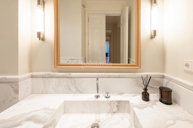 Foto e9c19386-6e39-4a26-8104-3d264c1d8a1a. Piso exclusiva vivienda a estrenar en la calle fuencarral en Madrid