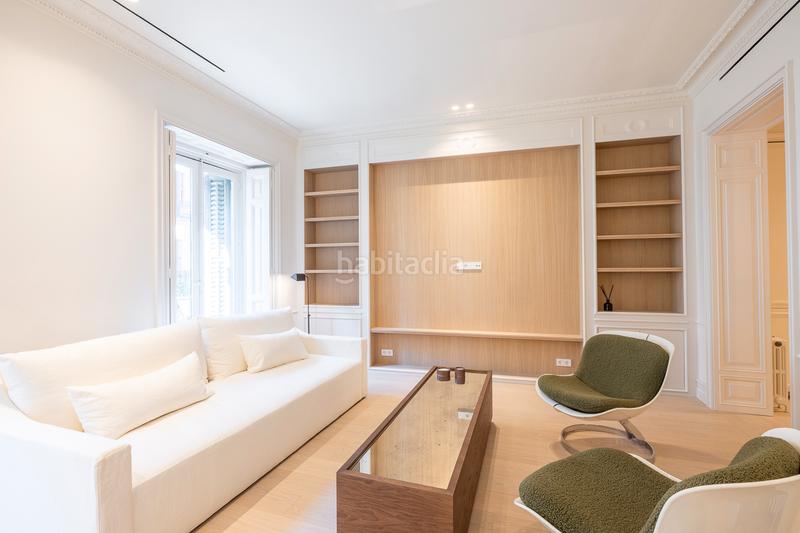 Foto ece93454-ab69-4866-a051-b7ee1e8d57bb. Piso exclusiva vivienda a estrenar en la calle fuencarral en Madrid