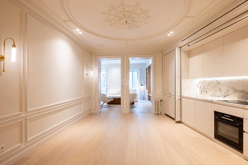 Foto f9ac3a97-dad9-4b4c-93dc-e33f75cf3ddb. Piso exclusiva vivienda a estrenar en la calle fuencarral en Madrid