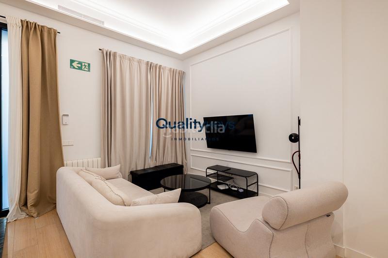 Foto 024d7c69-f80f-436f-aa26-be6152fb1b07. Flat with heating in Almagro Madrid