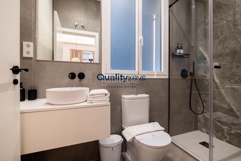 Foto 7022fed4-d05b-4f19-bf60-95c0f453a5e7. Flat with heating in Almagro Madrid