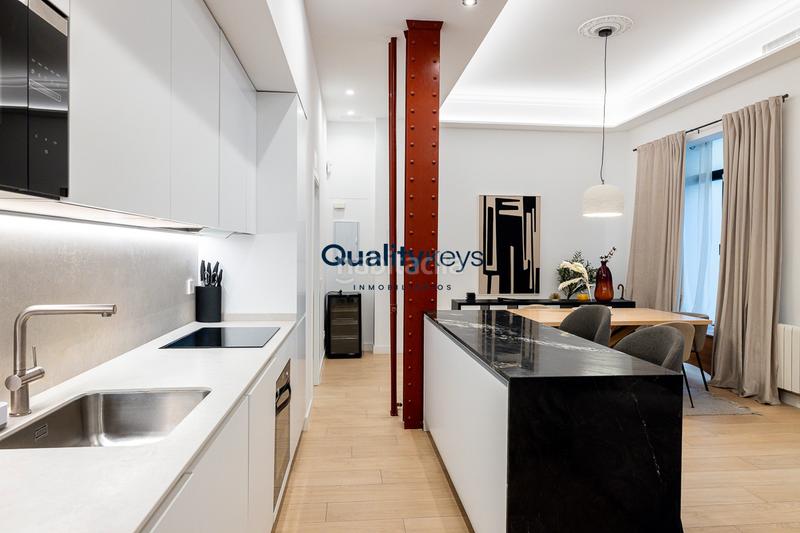 Foto bf785640-8f36-491d-963a-a5b2fb3df1d8. Flat with heating in Almagro Madrid