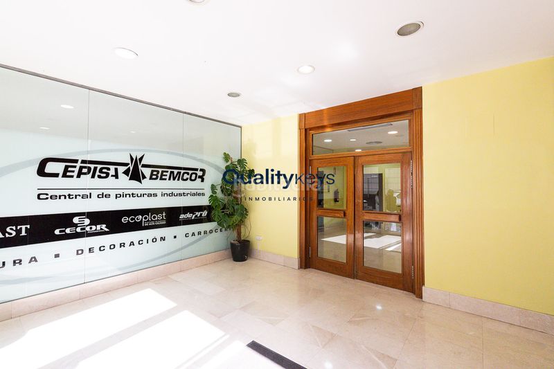 Foto 9a852715-7882-4c86-ae60-d99945dc952f. Büro mit heizung in Zona Industrial Alcobendas
