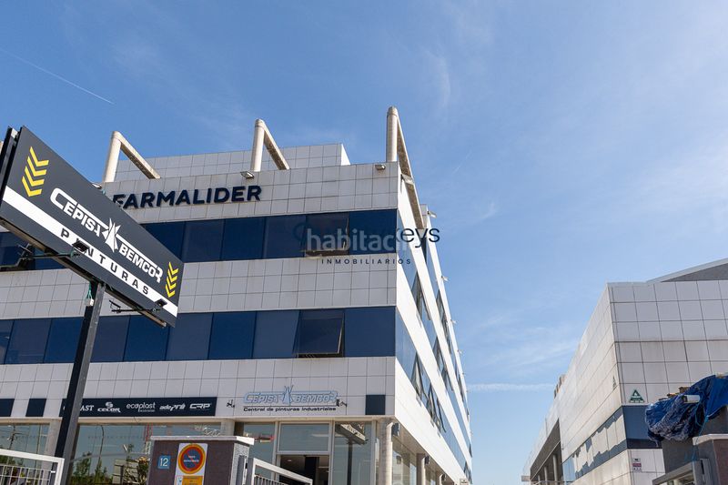 Foto 9cf659a8-ac2c-4fe6-9a8e-444b4af4f69c. Büro mit heizung in Zona Industrial Alcobendas