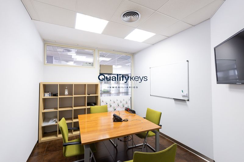 Foto a2eeeec6-8e7a-4c2a-be26-7c80b135cb9c. Büro mit heizung in Zona Industrial Alcobendas