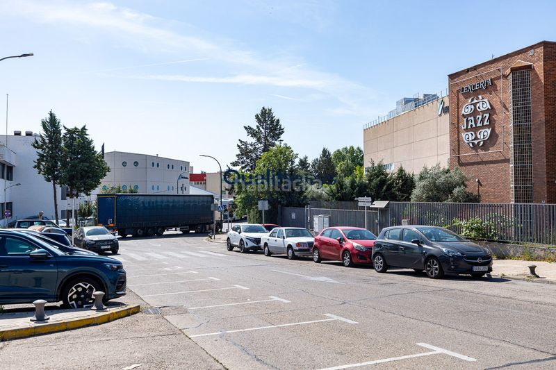 Foto e89a353b-c858-4c92-ba4e-32cc7f540669. Büro mit heizung in Zona Industrial Alcobendas