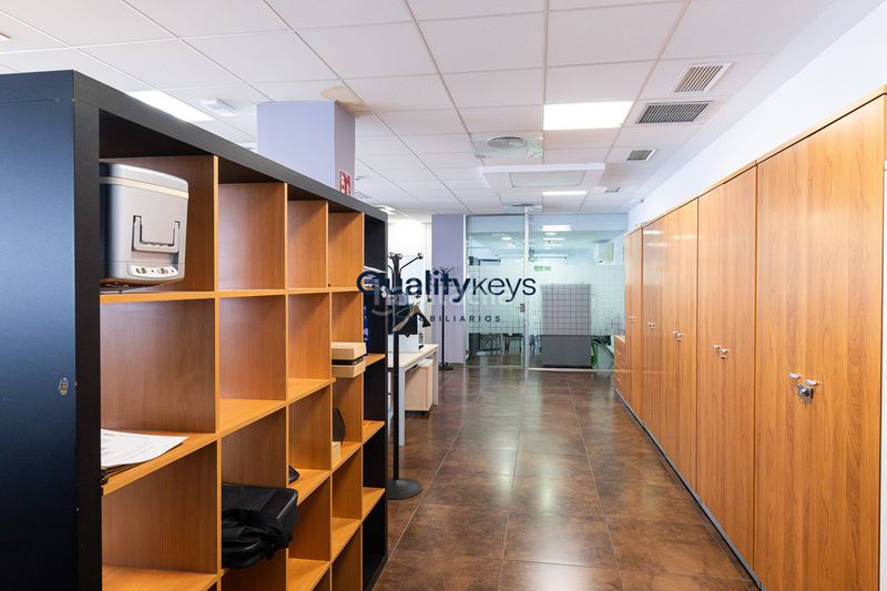 Foto f2406a0c-9821-44f7-8d7b-4334832f74cf. Büro mit heizung in Zona Industrial Alcobendas