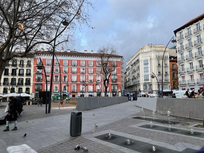 Foto fa60e12b-dc95-40a9-9edd-291608a6a4f3. Local comercial a Embajadores-Lavapiés Madrid