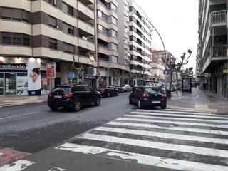 Lloguer Local Comercial a Piscinas. Local en alquiler