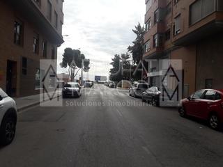 Lloguer Aparcament cotxe a Piscinas. Se alquila plaza aparcamiento
