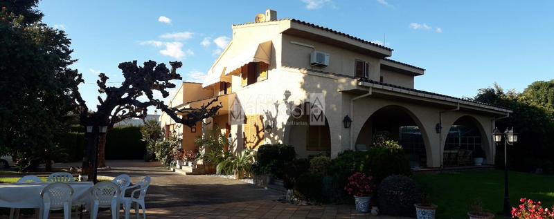 Foto 4c455c18-288d-40d0-bfb3-95c8073ac995. Chalet with fireplace pool in Madrigal Villarreal / Vila - real