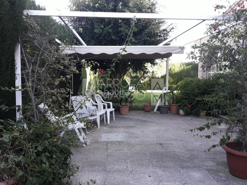 Foto 96876db3-5b79-4d4d-82a0-947e0fb8ca3e. Chalet with fireplace pool in Madrigal Villarreal / Vila - real