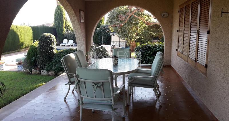 Foto cb97aae1-434f-4a8c-a767-5f42c6fbf3a5. Chalet with fireplace pool in Madrigal Villarreal / Vila - real