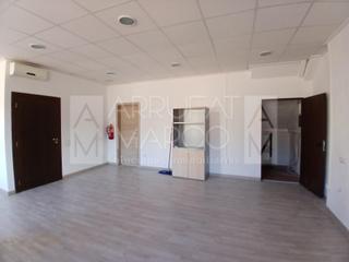 Lloguer Local Comercial en Piscinas. Inmueble en alquiler en  vila-real