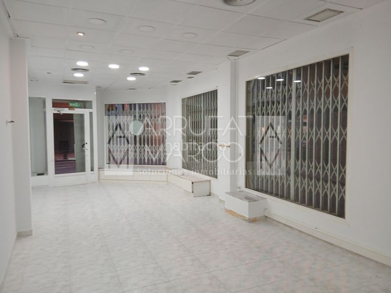 Foto 1e7c6f96-1f3f-4a28-b51d-1d2922d0e203. Local comercial a Centro Villarreal / Vila - real