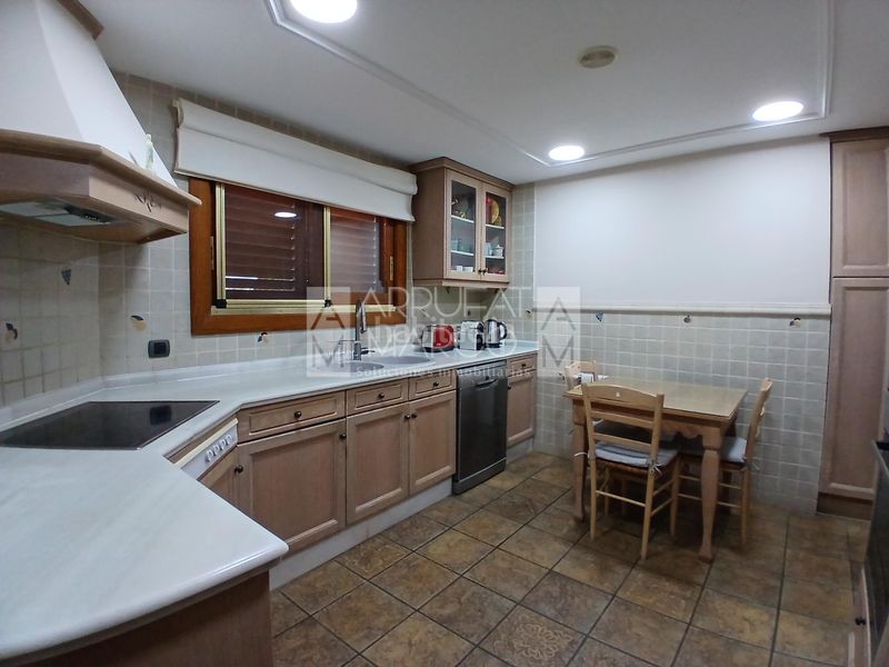 Foto a99955c6-4160-4e1a-a758-488766ce9d66. Xalet amb aparcament piscina a Madrigal Villarreal / Vila - real