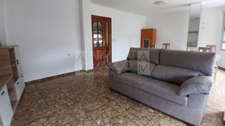 Lloguer Pis a Madrigal. Se alquila piso en vila-real