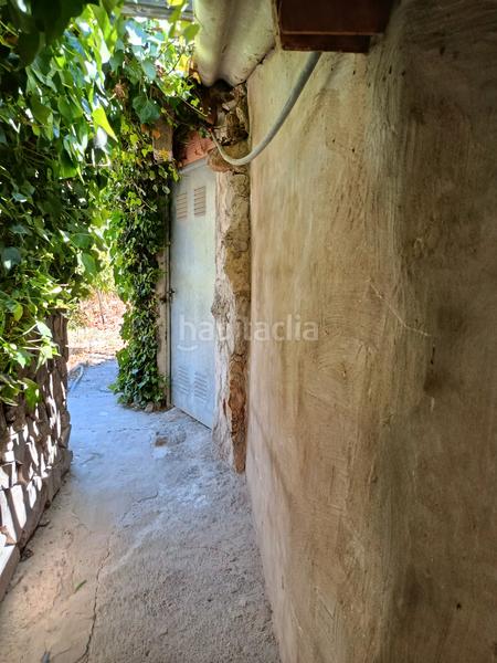 Foto 769f4100-068d-4e84-b340-80a305e1ee50. Masia a Artenara