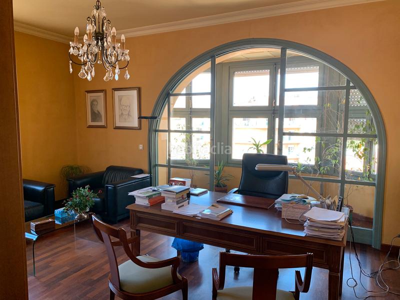 Foto 1a753e75-685a-4d2f-ab36-6c25b6ffe094. Appartamento con riscaldamento parcheggio in Eixample Nord Girona