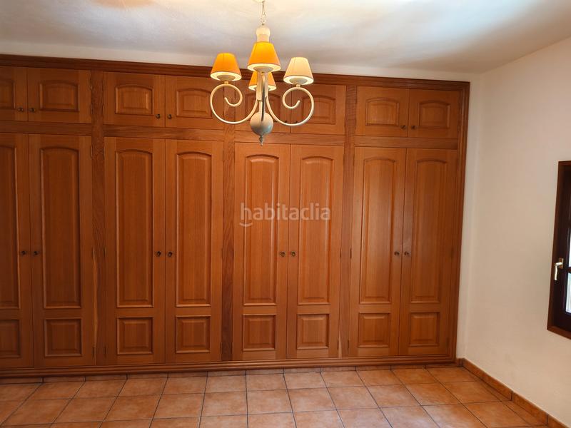 Foto 6125f0d9-f8f2-4102-a5eb-37fadd94e196. Casa amb xemeneia aparcament a Garrigàs