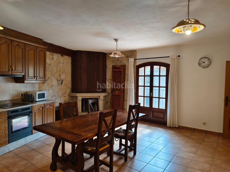 Foto 83cc548a-606f-42a1-90ca-20372baaf71a. Casa amb xemeneia aparcament a Garrigàs