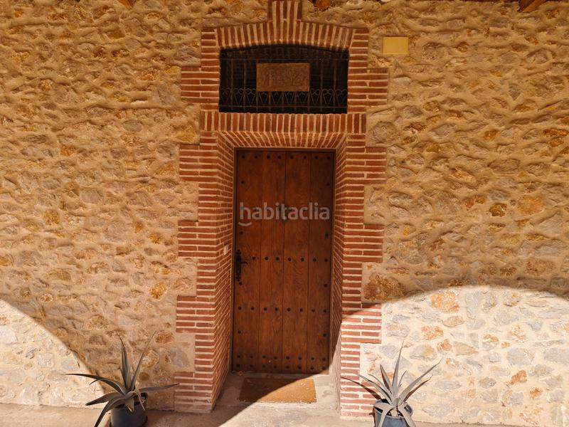 Foto b4a950a7-21c2-4c92-8356-c0e33ae88392. Casa amb xemeneia aparcament a Garrigàs