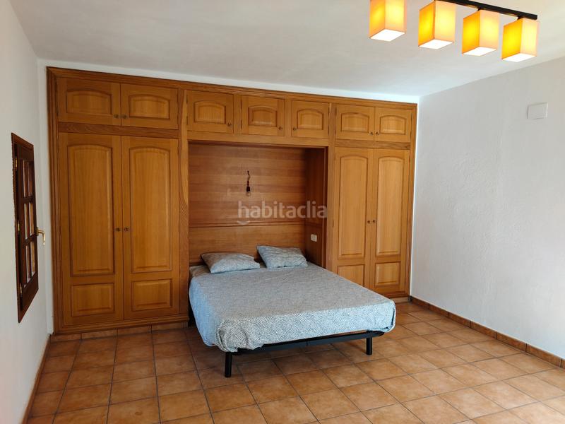 Foto eeec536b-23d3-4a4c-8a46-d7c06124a48d. Casa amb xemeneia aparcament a Garrigàs