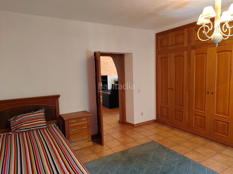 Foto f850af8a-a756-4258-a9cd-60bff8a4ddef. Casa amb xemeneia aparcament a Garrigàs