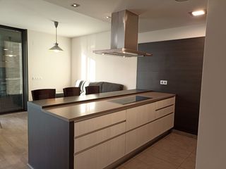 Location Appartement  Carrer de joan alsina. Pis modern, ampli i lluminós totalment moblat!