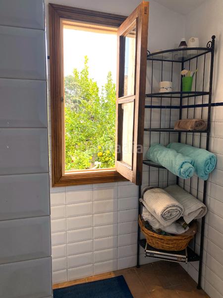 Foto 0b9ea3c0-a489-4680-8d00-fa6eed699c35. Casa adossada a Llubí