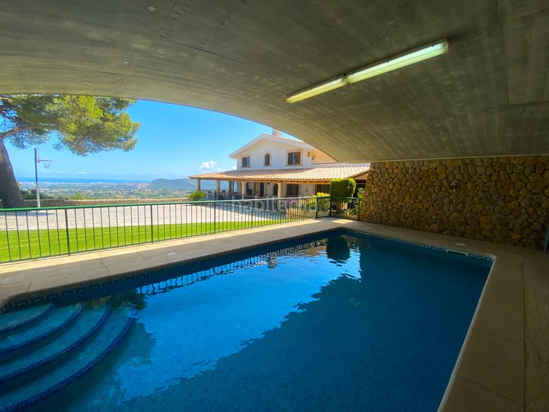 Foto 0bd43296-ab00-41de-81ab-910748758d54. Casale con camino riscaldamento parcheggio piscina in Palma de Mallorca